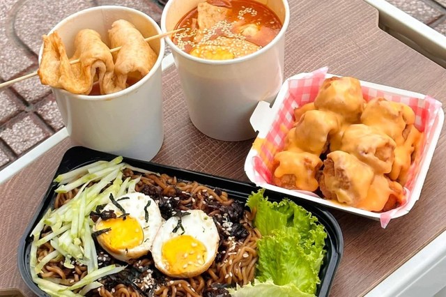 Quán Chè Nguyễn Huệ - Vĩnh Long