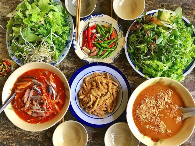 Quán Ăn Miền Trung Bích Sâm - Trần Văn Mười