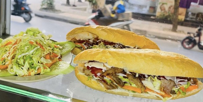 Tiệm Trà Bánh Doner Bắc Giang - 1 Cô Bắc