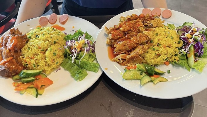 G100 - Cơm Gà Rang - 122 Nguyễn Du