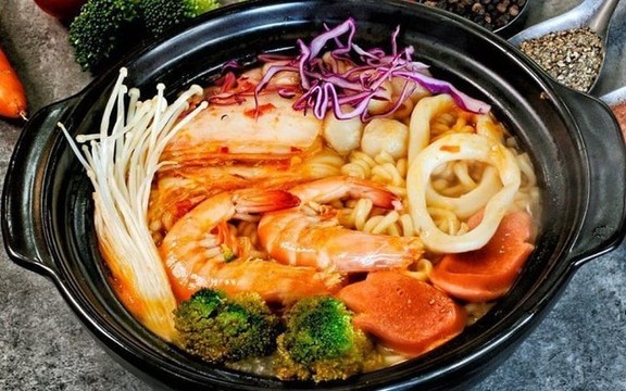 Mì Cay Busan - 6 Lương Khánh Thiện