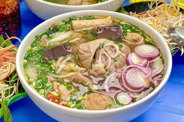 Phở & Bún Bò - Cô Đơn - 388 Âu Cơ