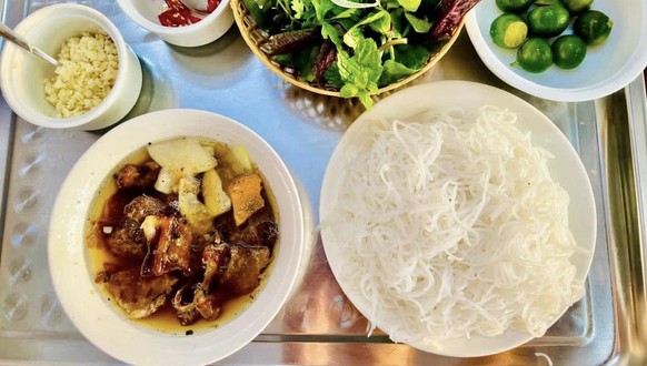 Bún Chả Tre & Bún Đậu Mắm Tôm - Cô Vui