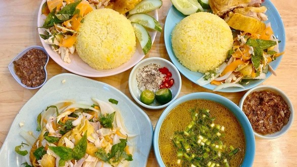 Cơm Gà 187 - Trưng Nữ Vương