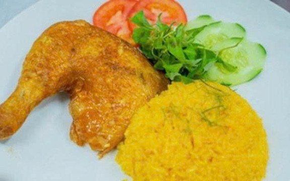 Cơm Gà Xối Mỡ A Sỹ 5 - ĐT 747B