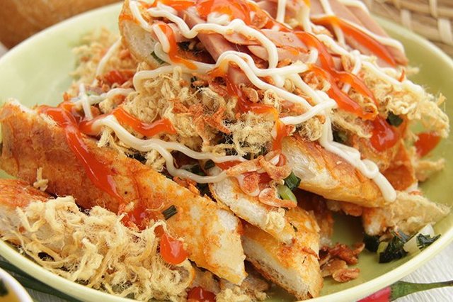 Lò Bánh Mì Quốc Toàn - Kebab, Bánh Mì Muối Ớt & Bánh Mì Thịt Nướng