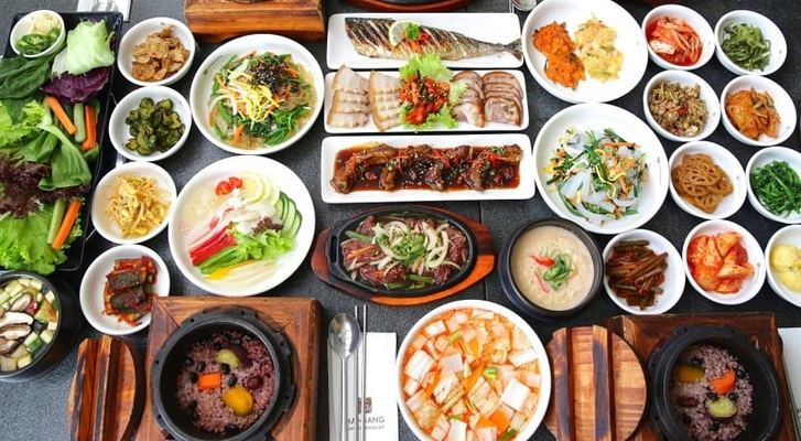 Cơm Canh Thịt Lợn Dồi Hàn Quốc, Cơm Canh Xương Bò & Chân Giò Bossam Korean Food - Jinhan Gukbap - 17/9 Lê Thánh Tôn