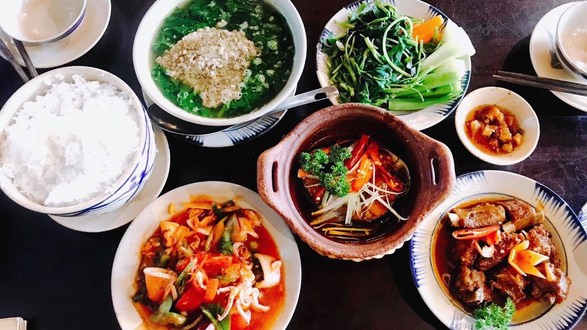 Cơm Việt Nam - Lê Văn Thiêm