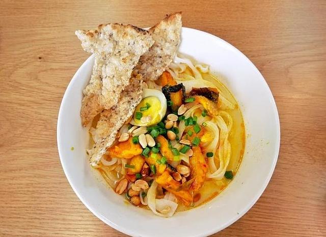 Mì Quảng Bàn Cờ - Nguyễn Thiện Thuật