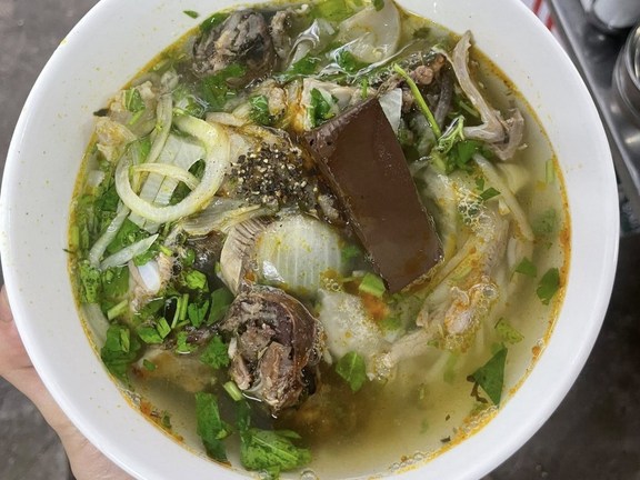 CHÁO LÒNG & BÚN LÒNG - HIẾU