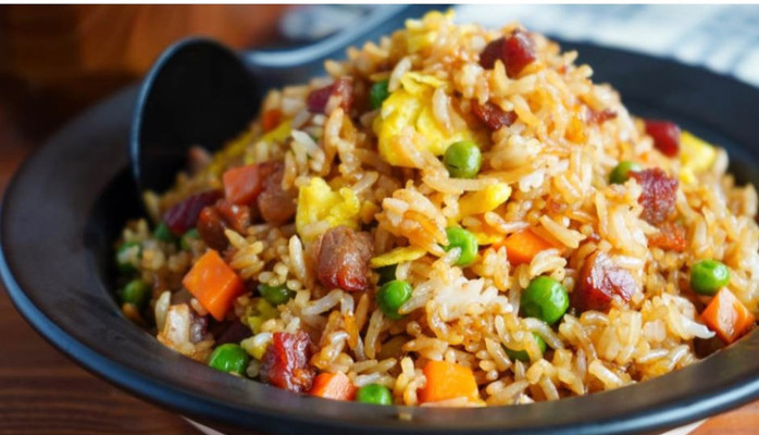Tiệm Nhà Su - Thức Ăn - Sơn Thông