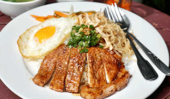 Cơm Tấm Nhà Mai - Kha Vạn Cân