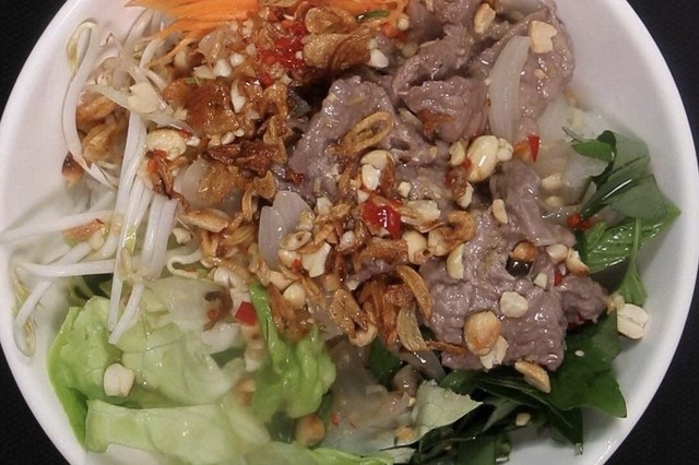 Bún Thịt Xào & Ăn Vặt BI 6786 - Hoàng Bá Bích