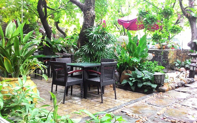 Suối Đá Cafe