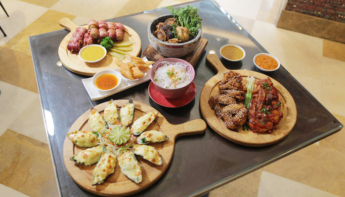 Cafe Central Nguyễn Huệ