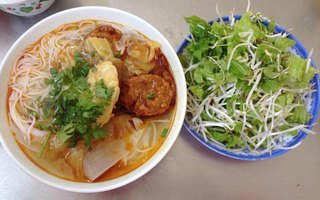 Bún chả cá