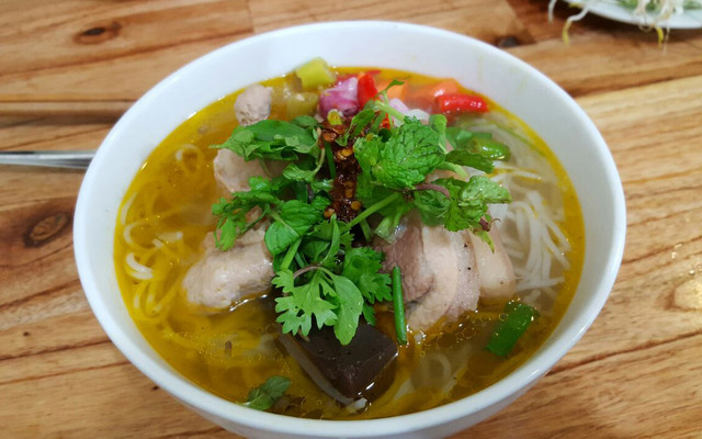 Bé Mai - Bún Bò Huế