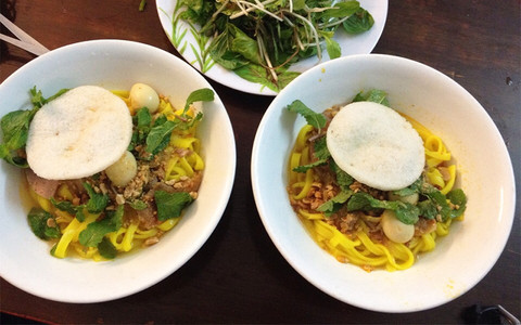 MÌ quáng sông trà