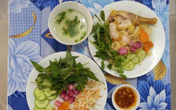 Tuyết Nhung - Cơm Gà Phú Yên