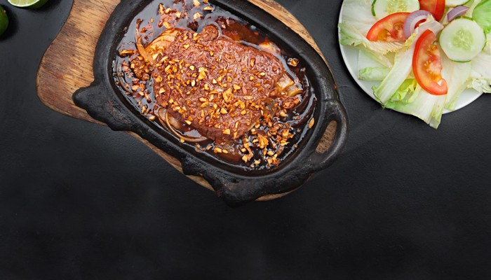 Beefsteak Củ Hành Tây - Sư Vạn Hạnh