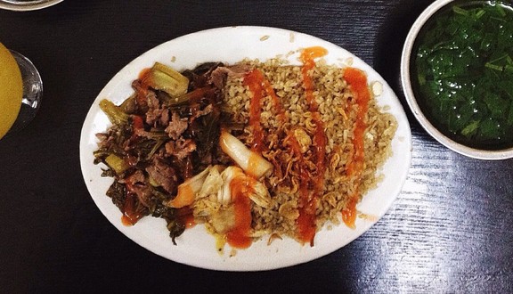 Cô Tám - Cơm Rang & Mỳ Gà Tần - 126 Hồng Mai