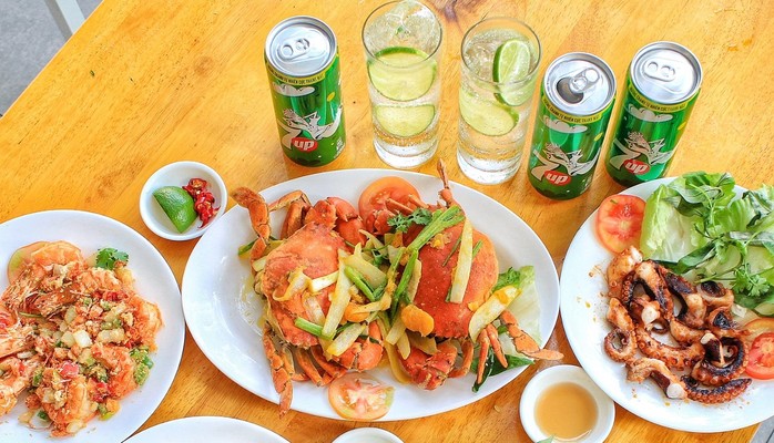 Lẩu Cua Đất Mũi - Trần Hưng Đạo