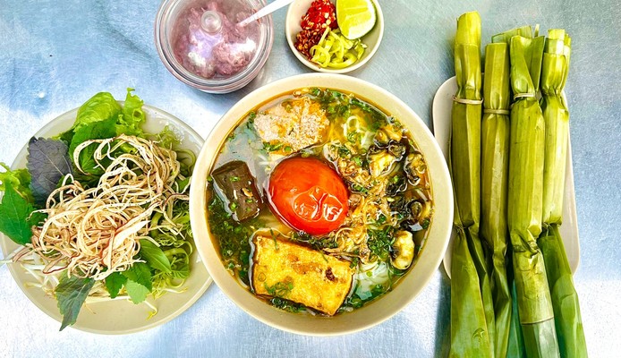 Bún Riêu Cua Ốc Tiến Cua