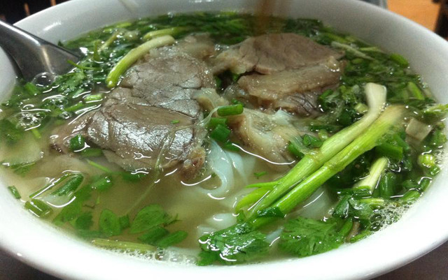 Ánh Sáng - Phở Bò, Cơm Rang, Phở Xào & Mì Xào