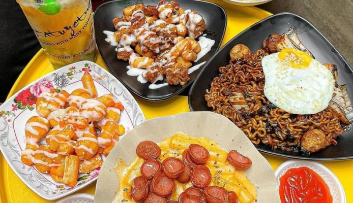 Tạ Tuyết Ngân - Ăn Vặt & Trà Sữa