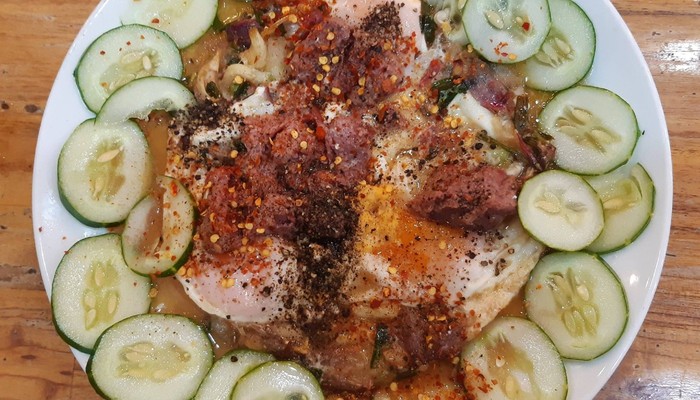 Bánh Mì - Sữa Đậu Nành Chú Tráng - Mạc Đỉnh Chi