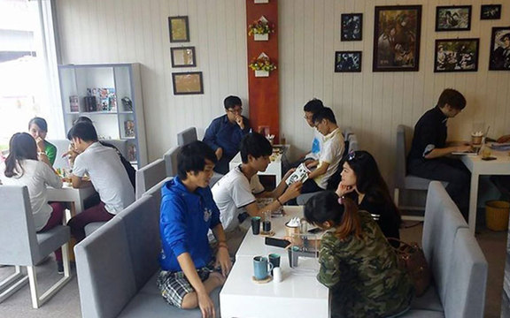 Melody Maid Cafe - Phạm Hùng