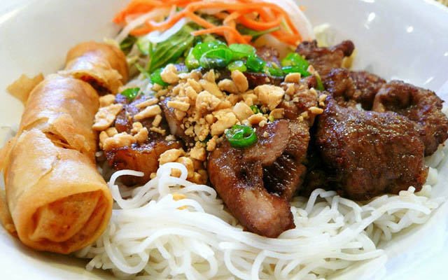 Bún Thịt Nướng Bà Muối (Cô Chi)