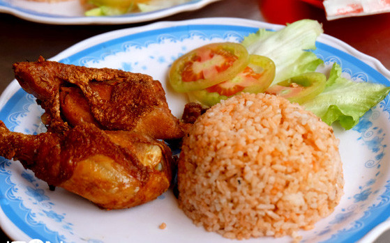 Cơm Tấm Hưng Ký - Quần Ngựa
