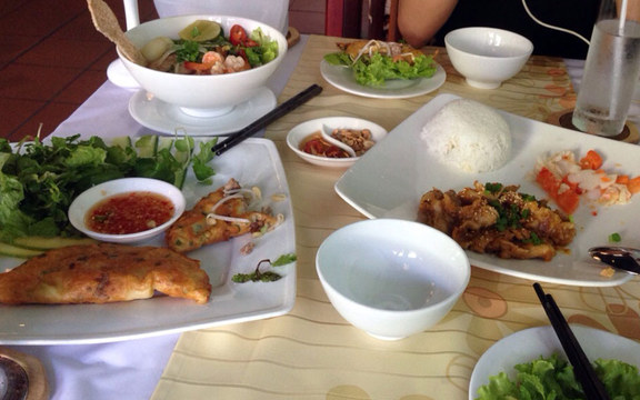 Trống Cơm Restaurant