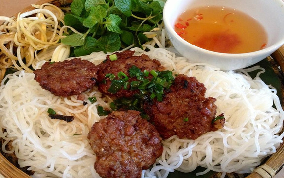 Quẩy Lên Sao Phải Xoắn - Ẩm Thực Hà Nội