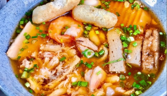Bánh Canh Cua - Lê Lai