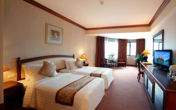 Halong Plaza Hotel - Hạ Long