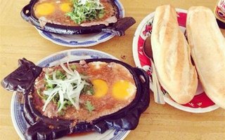 Mì ốp la Ngon