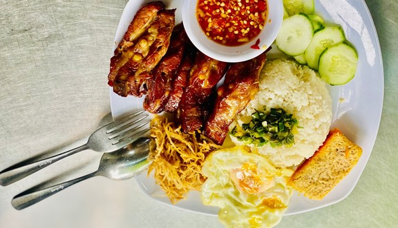Cơm Tấm Sườn Chéo - Huỳnh Văn Bánh