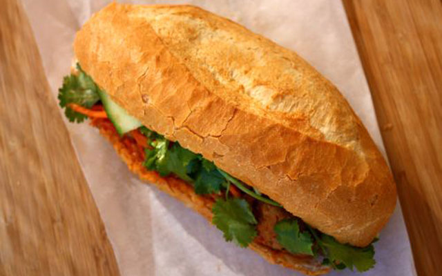 Bánh Mì Nem - Triều Khúc