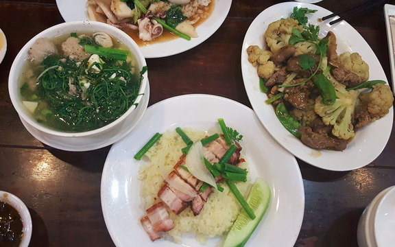 Cơm Gà Hải Nam - Miến - Phở - Cao Thắng
