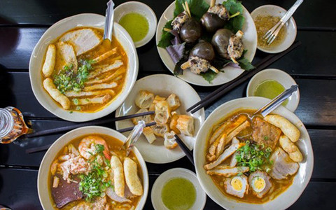 Ăn trưa