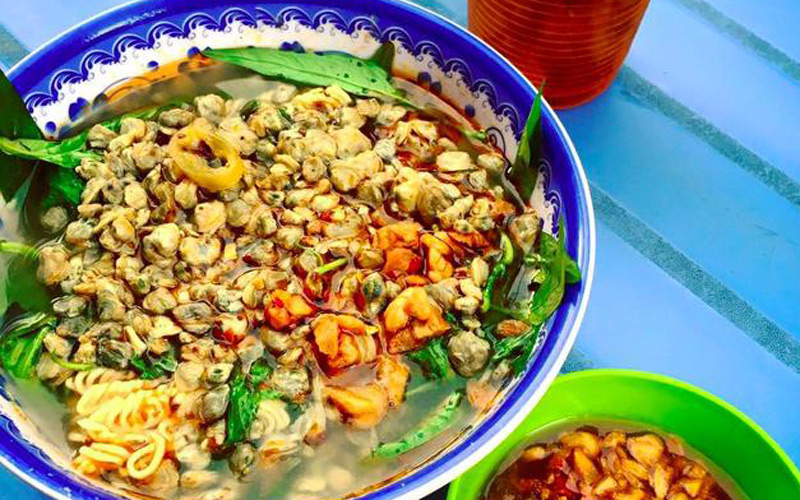 Mì Hến Thiện - Tôn Thất Thuyết ở Quận 4, TP. HCM | Foody.vn