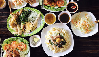 Cơm gà ngon ở Hội An
