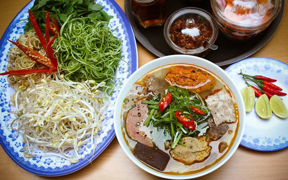 Bún Bò - Bê Thui Hồng Nga - 303 Yên Khê 2