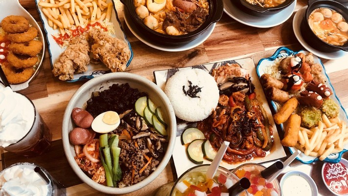 Larva - Mì Cay & Ăn Vặt - Lê Văn Sỹ