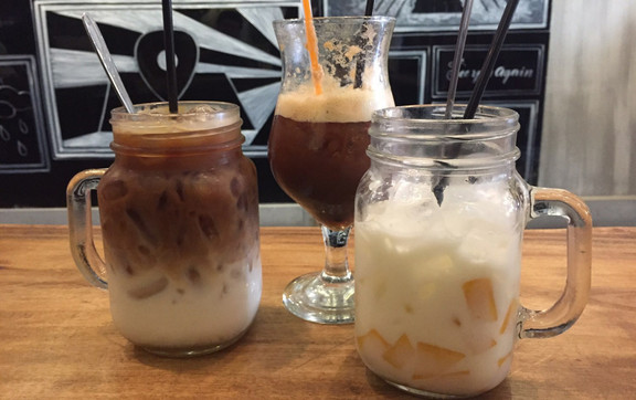 Reborn Coffee Shop