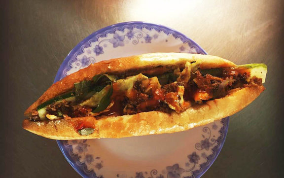 Queen - Bánh Mì Hội An