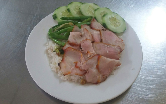Tuấn Hùng - Cơm Bình Dân & Các Món Xào