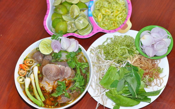 Bún Bò Đêm